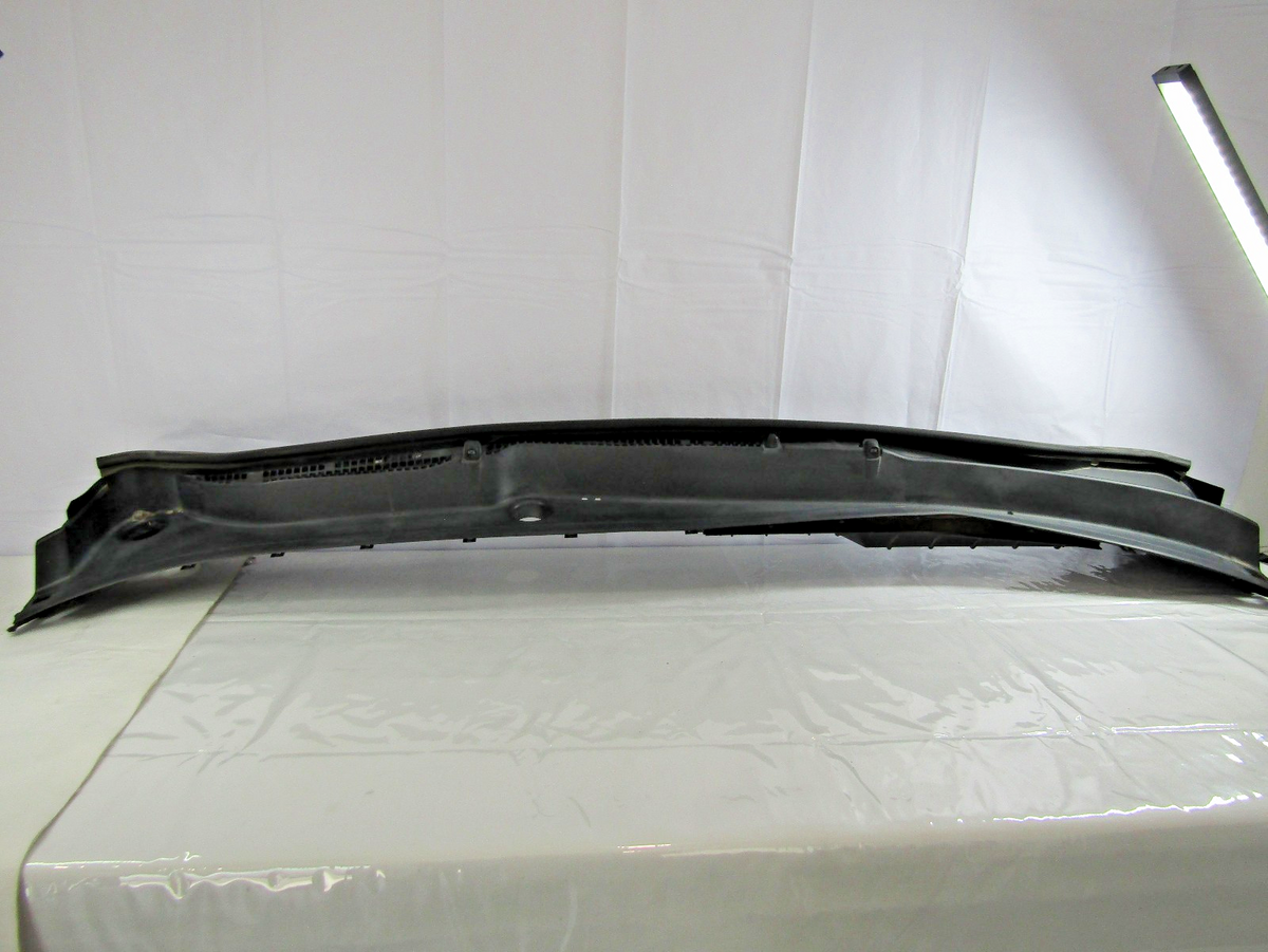 2014-2016 Subaru Forester Front Windshield Cowl Vent Panel Cover OEM 91411SG030