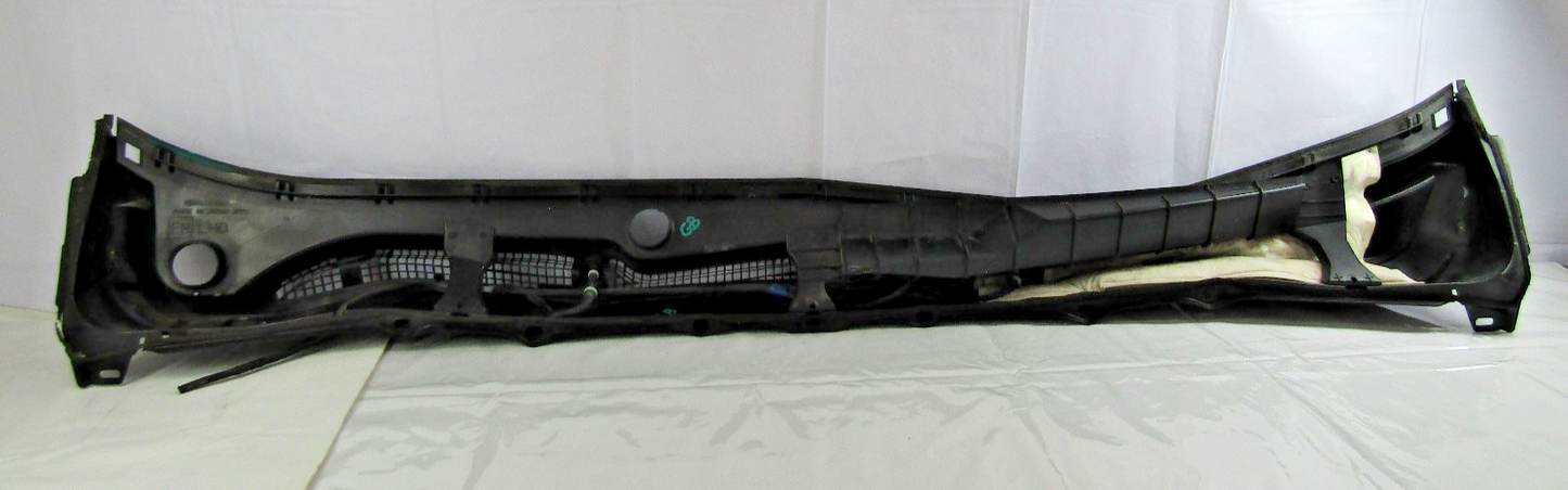 2014-2016 Subaru Forester Front Windshield Cowl Vent Panel 91411SG030 Cover OEM