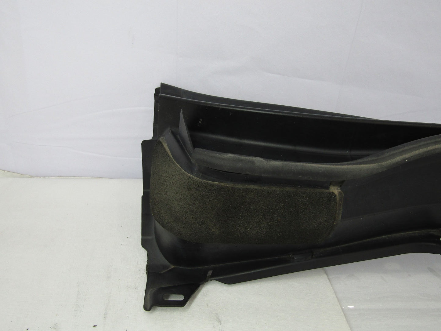 2014-2016 Subaru Forester Front Windshield Cowl Vent Panel 91411SG030 Cover OEM
