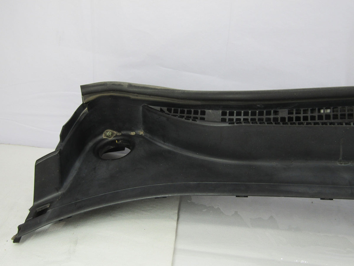 2014-2016 Subaru Forester Front Windshield Cowl Vent Panel Cover OEM 91411SG030