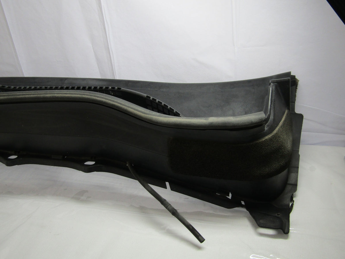 2014-2016 Subaru Forester Front Windshield Cowl Vent Panel Cover OEM 91411SG030