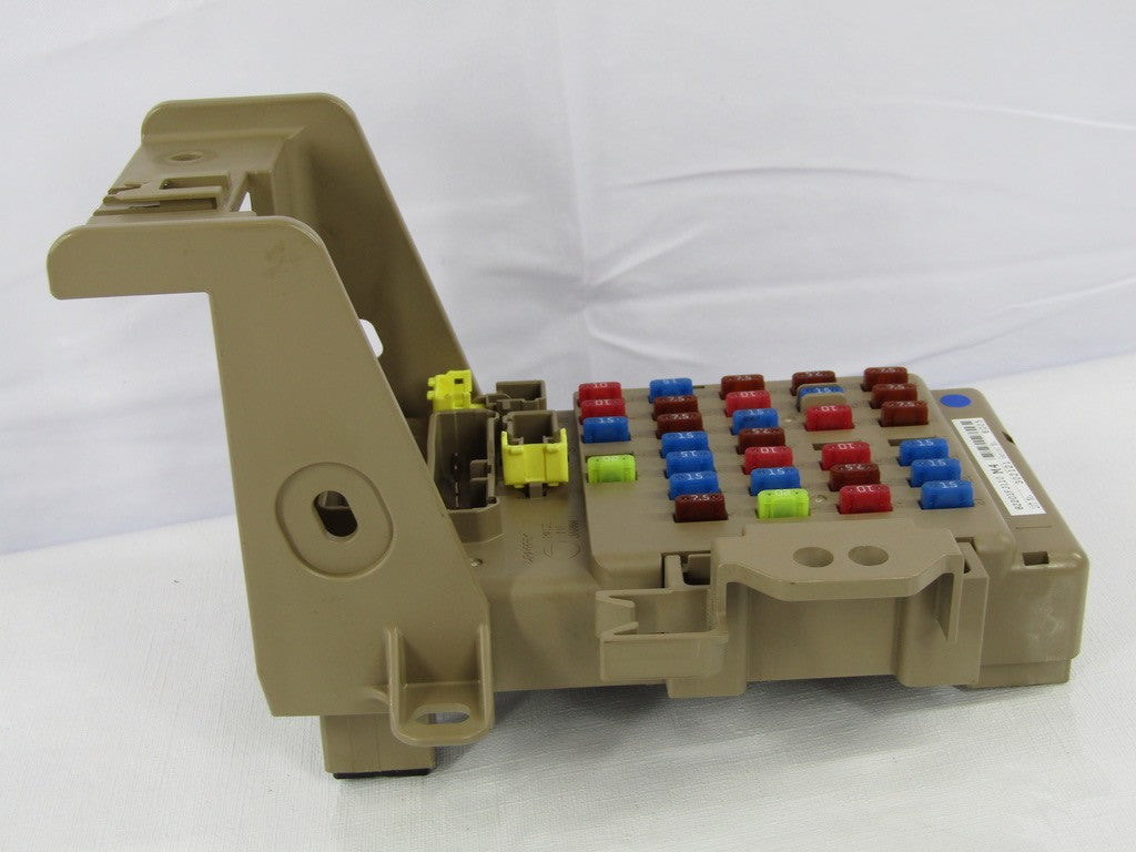 2014-2016 Fits Subaru Forester Fuse Box Relay Junction Box 82201FJ110 OEM