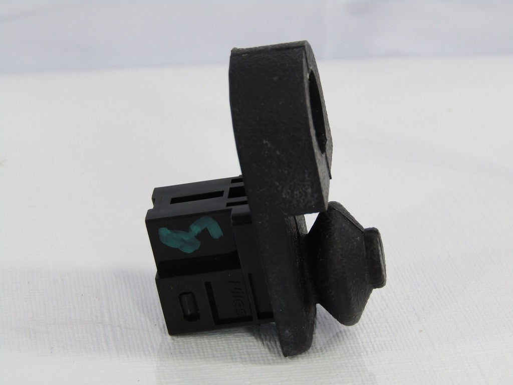 14-18 Subaru Forester Door Jamb Open Ajar Sensor Switch Right Rear 83331AJ000