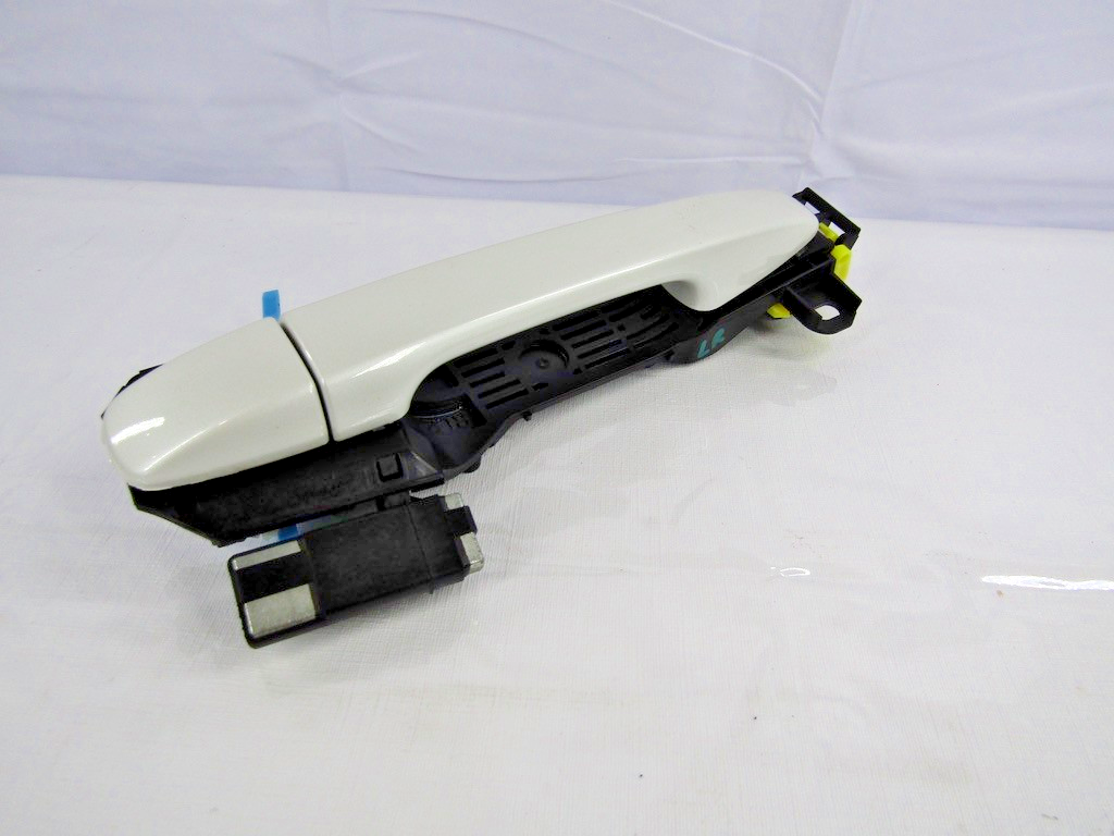 2014-2018 Subaru Forester Left Rear Door Handle Exterior White 37J OEM