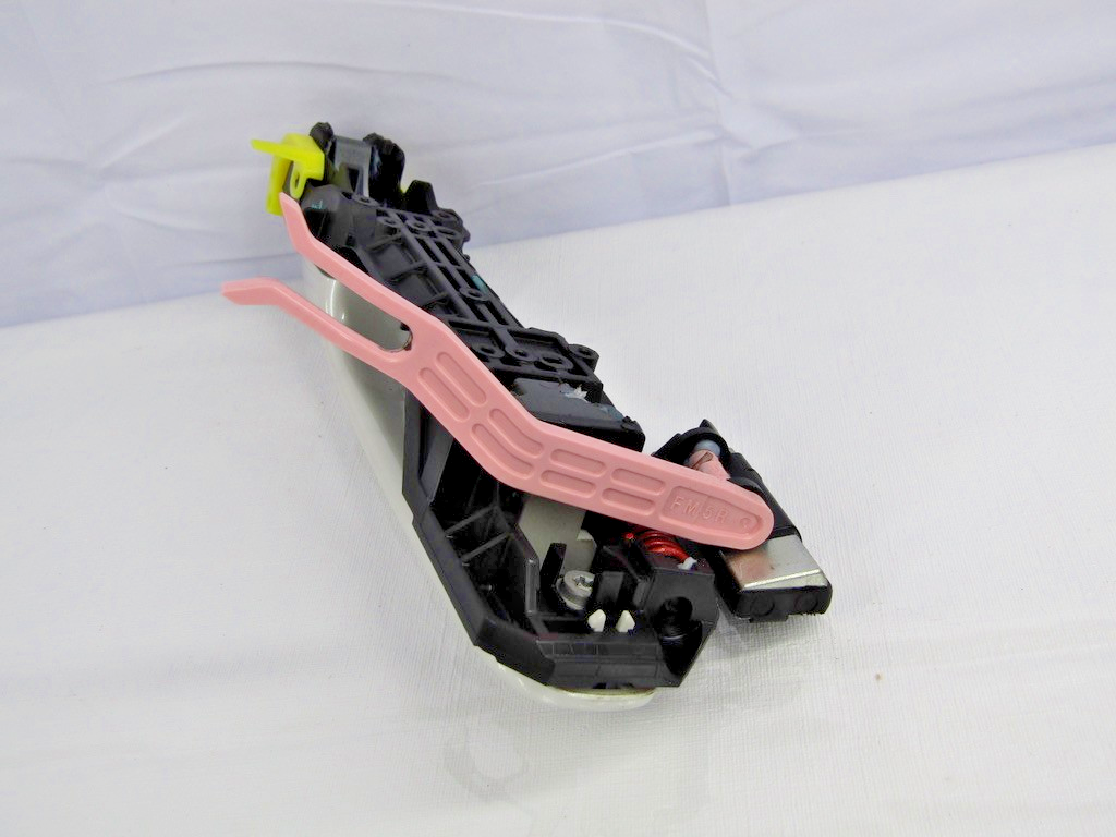 2014-2018 Subaru Forester Right Rear Door Handle Exterior White 37J OEM