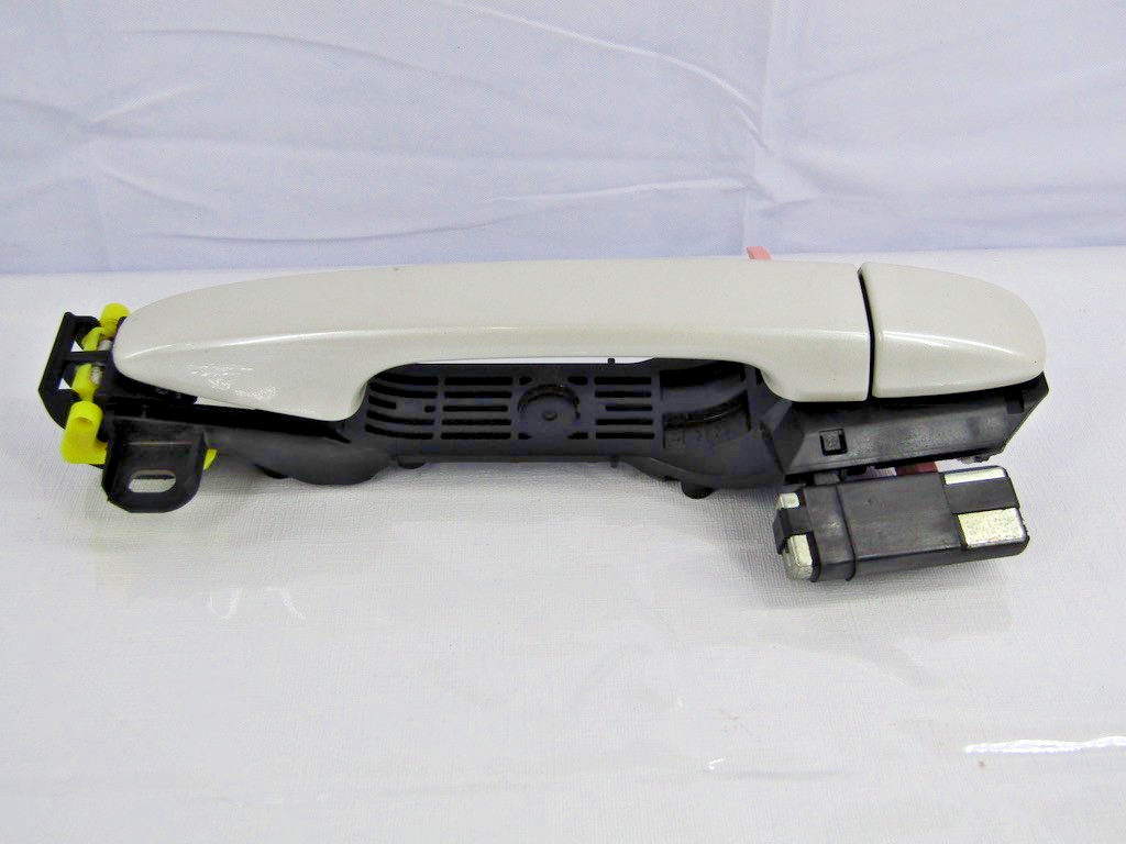 2014-2018 Subaru Forester Right Rear Door Handle Exterior White 37J OEM