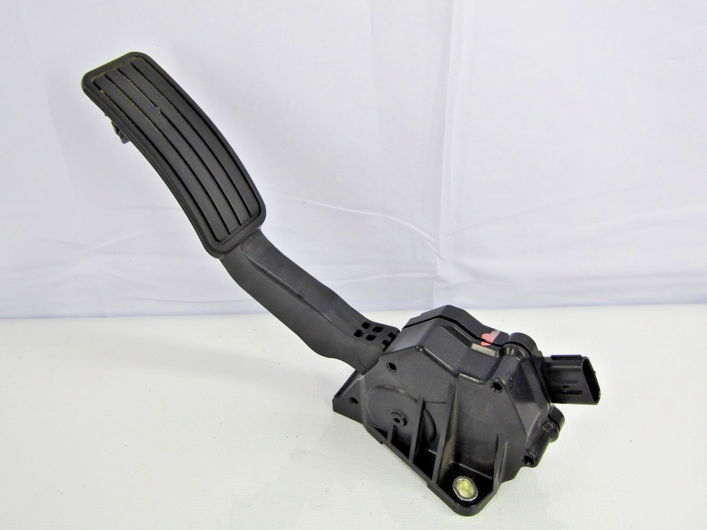 2014-2016 Subaru Forester Accelerator Gas Pedal 36010FJ010 OEM