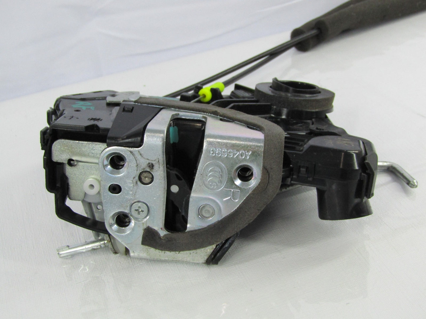 2014-2018 Subaru Forester Right Front Door Latch Actuator 61032SG080 OEM
