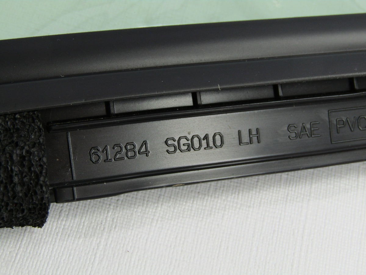 2014-16 Subaru Forester Left Front Door Vent Glass OEM 61012SG111