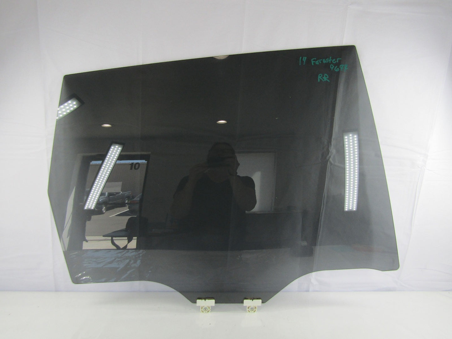 2014-2016 Subaru Forester Rear Right Door Glass Window 62011SG021 OEM