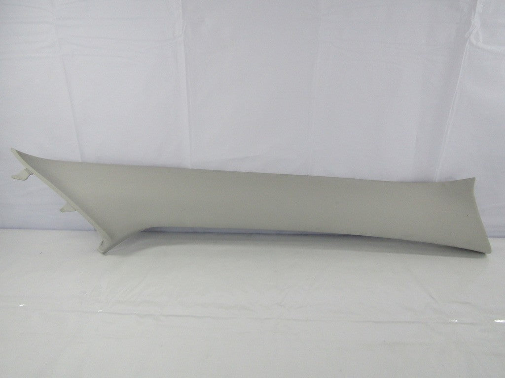 2014-2018 Subaru Forester Right A Pillar Windshield 94010SG000 Trim OEM