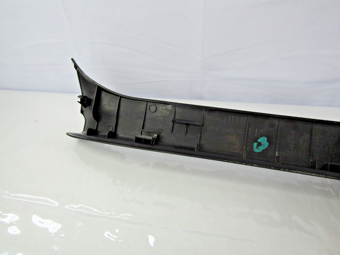2014-2018 Subaru Forester Front Right Door Sill Plate Black Trim Cover OEM