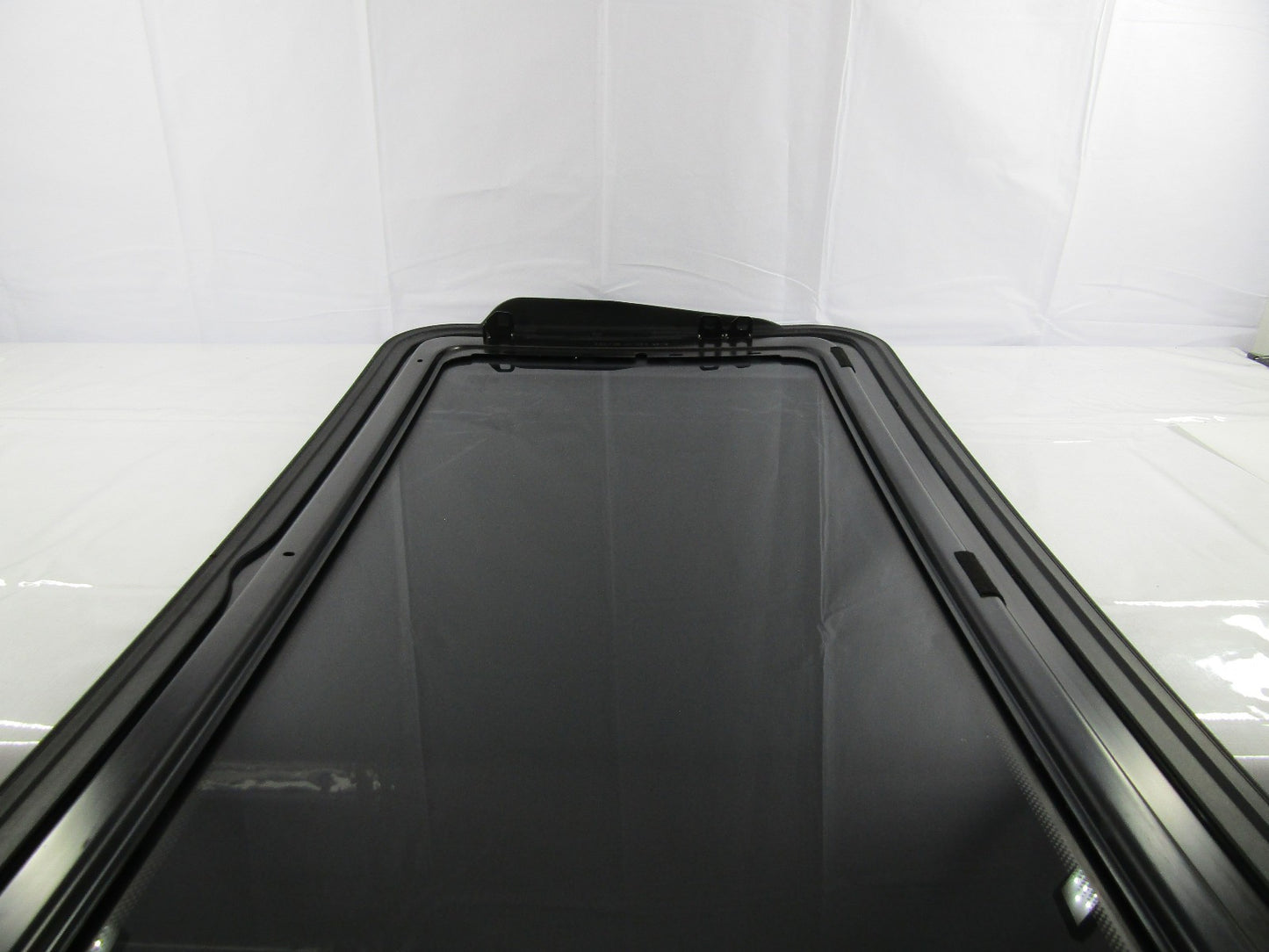 2007-2009 Hyundai Elantra Sedan GLS or Se Sunroof Sun Moon Roof Top Glass OEM