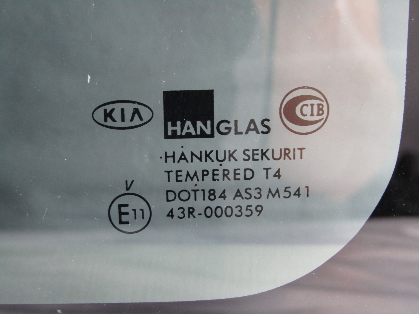 2003-2009 Kia Sorento Sunroof Sun Roof Glass Panel 81610-3E000 OEM