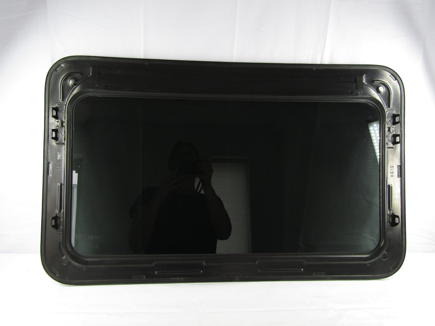 2003-2009 Kia Sorento Sunroof Sun Roof Glass Panel 81610-3E000 OEM