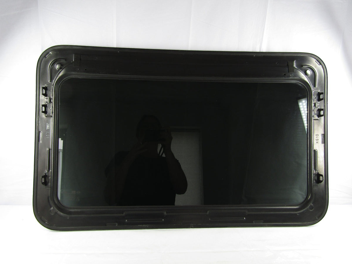 2003-2009 Kia Sorento Sunroof Sun Roof Glass Panel OEM 81610-3E000