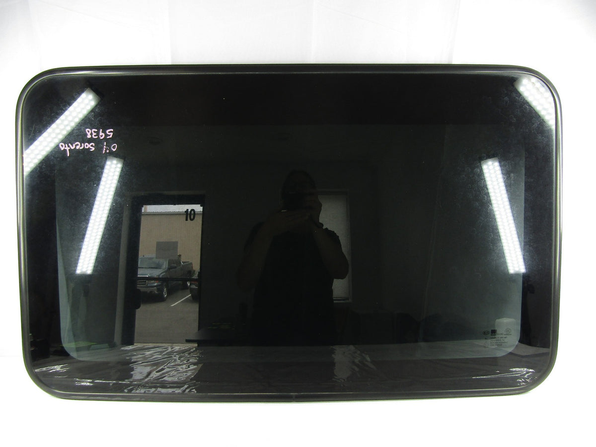 2003-2009 Kia Sorento Sunroof Sun Roof Glass Panel OEM 81610-3E000