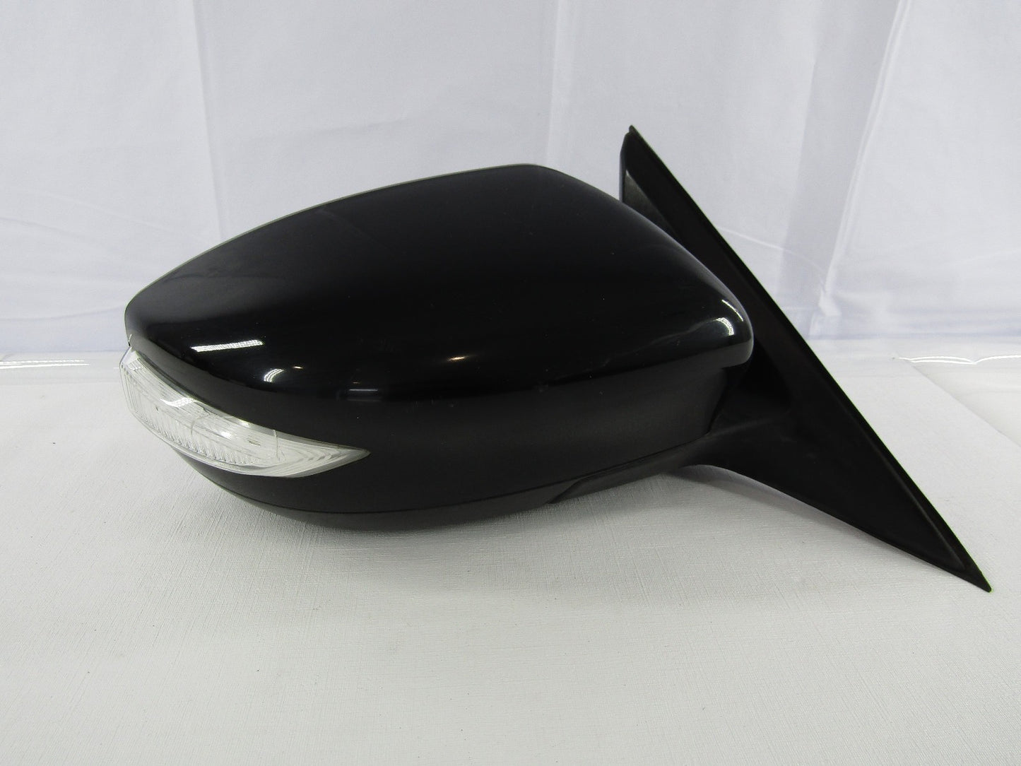 2013-2018 Nissan Altima Right Power 6-WIRE Side Mirror Turn Signal 963013TH3A