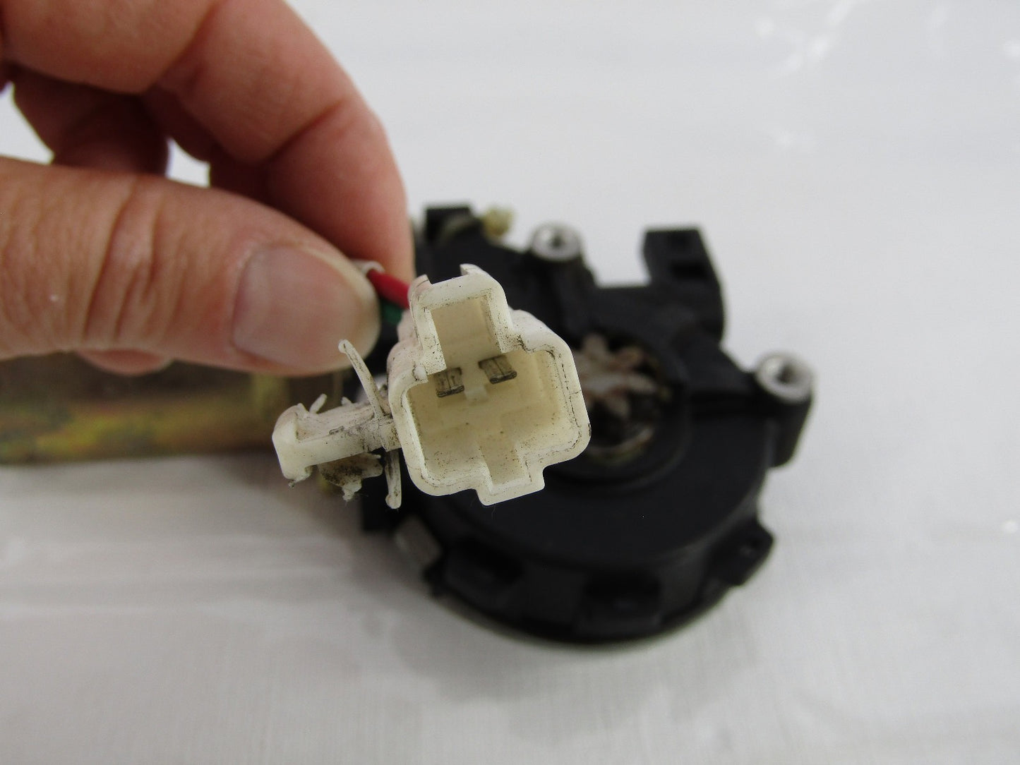 1996-2002 Toyota 4Runner Rear Right Power Window Motor 85710-35160 OEM