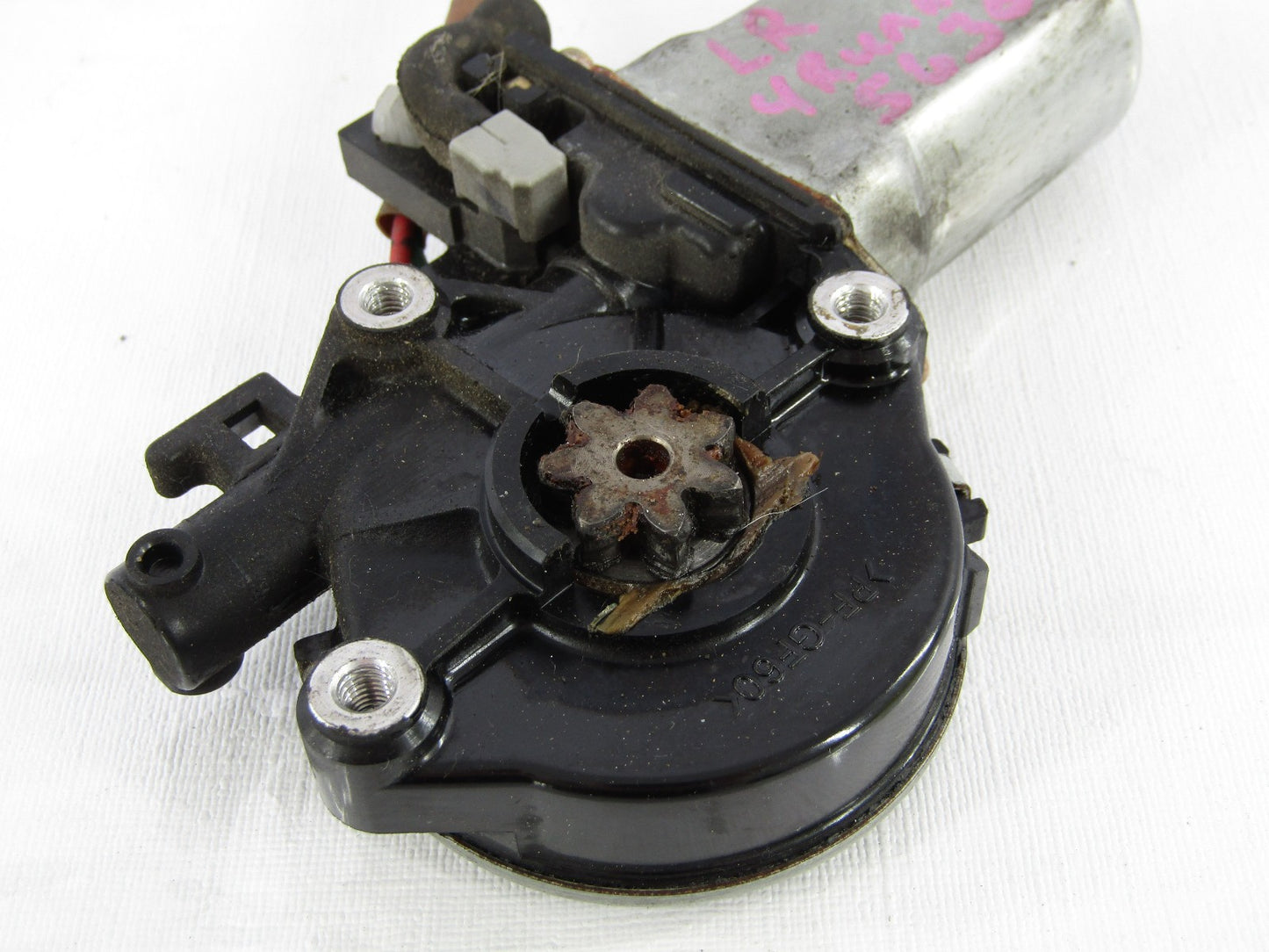 1996-2002 Toyota 4Runner Left Rear Window Motor 85720-35080 OEM