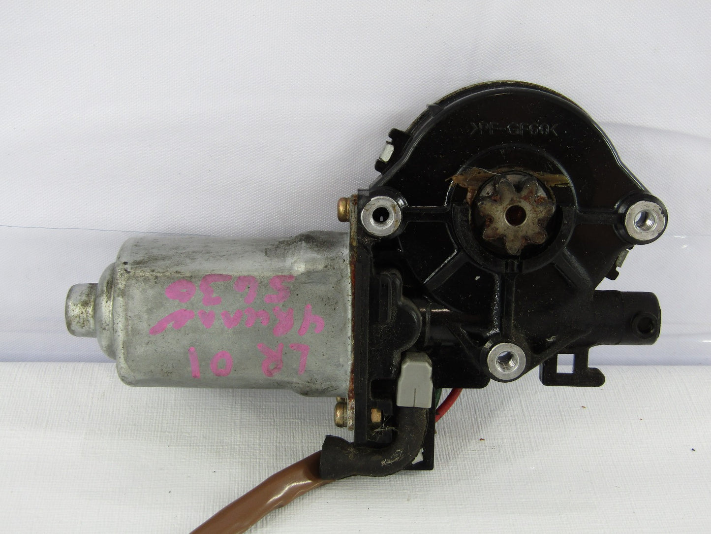 1996-2002 Toyota 4Runner Left Rear Window Motor 85720-35080 OEM
