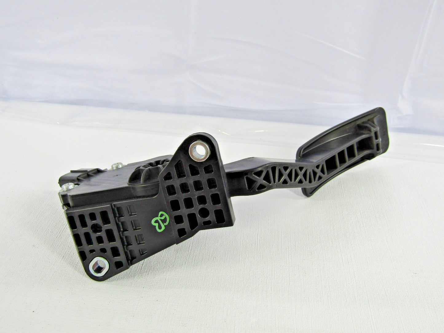 2015-2016 Subaru Impreza Gas Accelerator Pedal 36010FJ050 OEM
