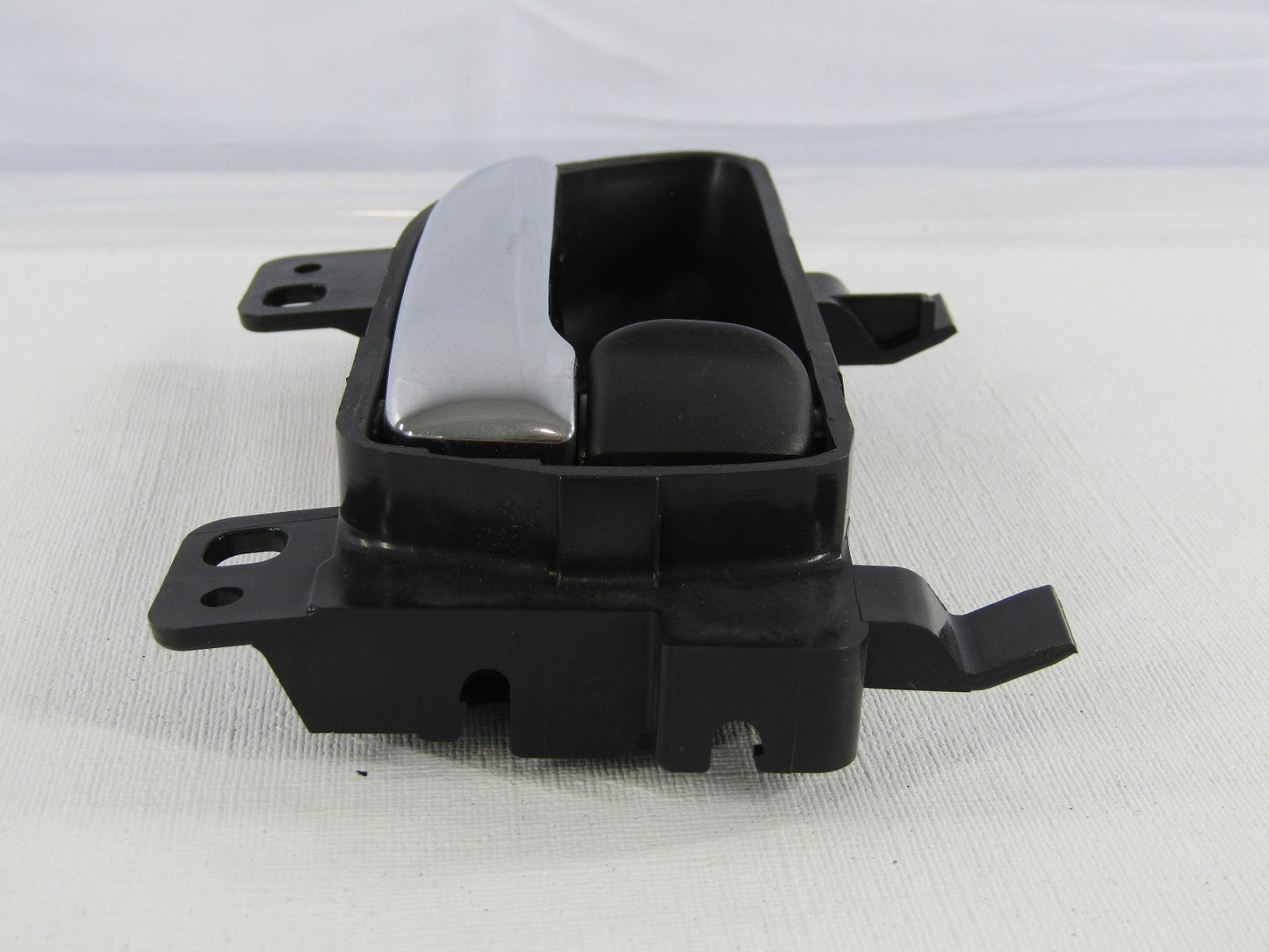 2013-2016 Subaru Impreza Interior Right Front Door Handle 61051FJ022VH OEM
