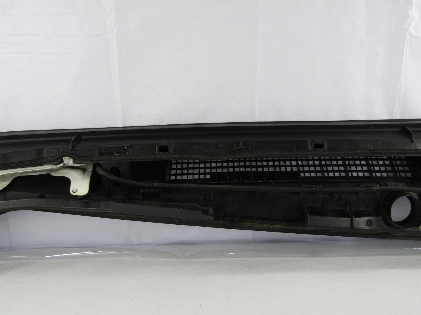 2015-2016 Subaru Impreza Front Windshield Cowl Vent Panel Cover OEM