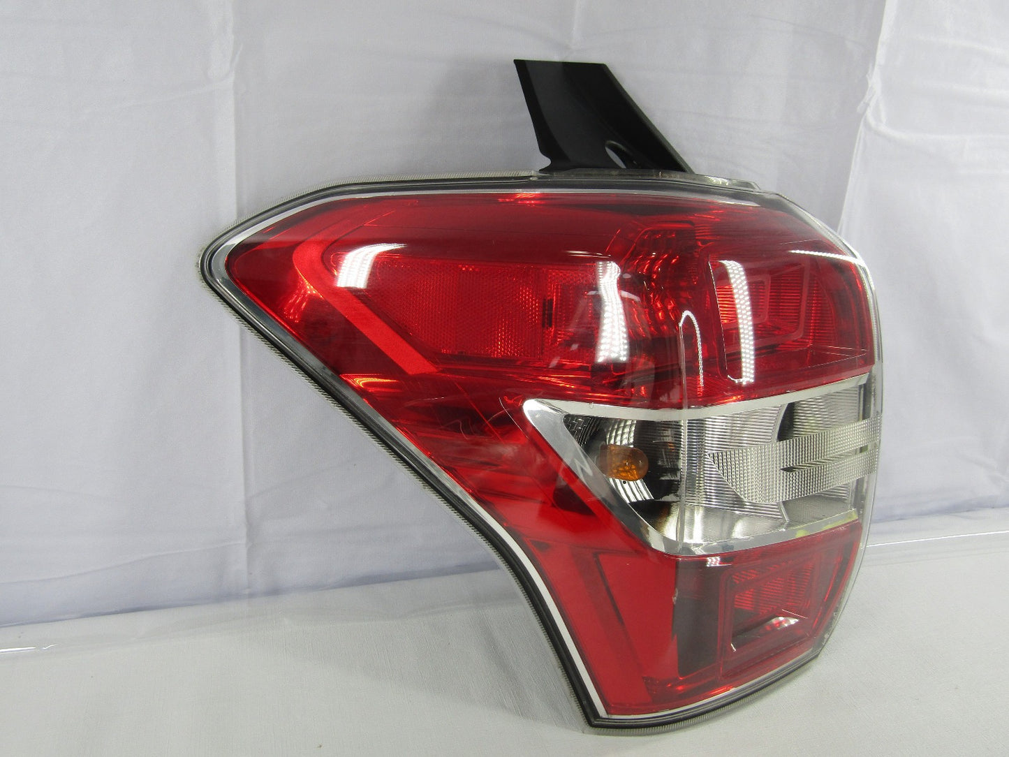 2014-2016 Subaru Forester Tail Light Left Rear Side Assembly OEM
