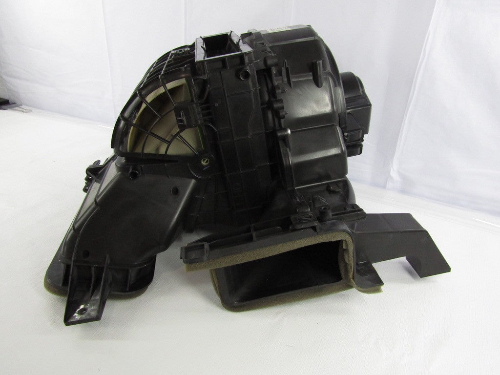 2014-2018 Subaru Forester HVAC Blower Motor Fan Housing Case Assembly OEM