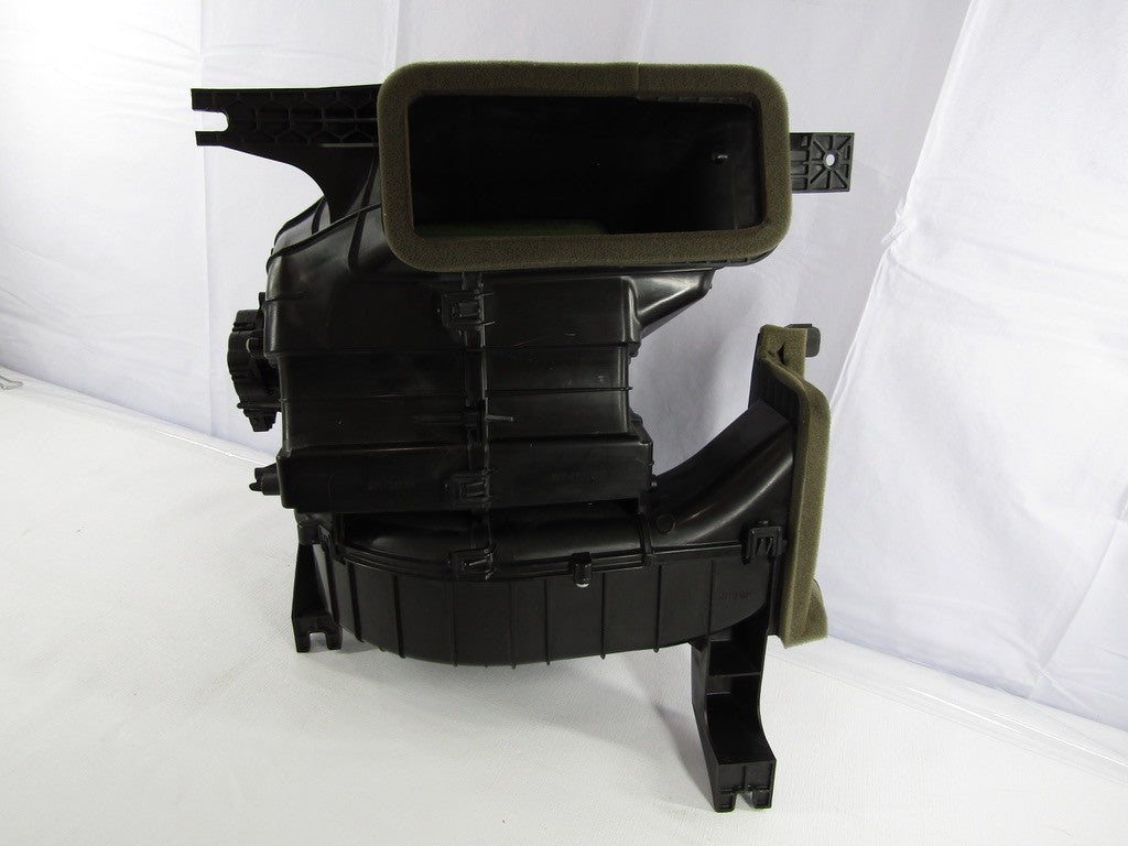2014-2018 Subaru Forester HVAC Blower Motor Fan Housing Case Assembly OEM