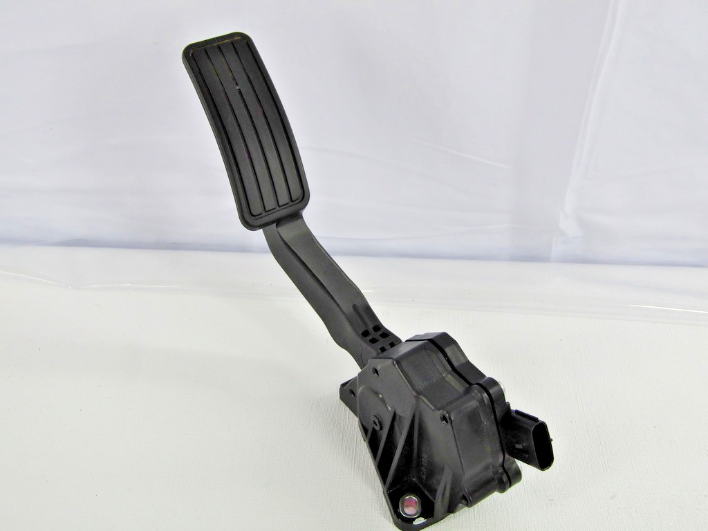 2014-2016 Subaru Forester Accelerator Gas Pedal 36010FJ010 OEM