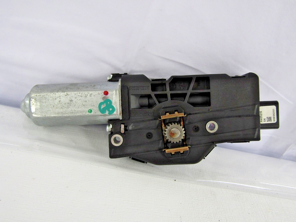 2014-2018 Subaru Forester Sunroof Sun Roof Motor 65450SG000 OEM
