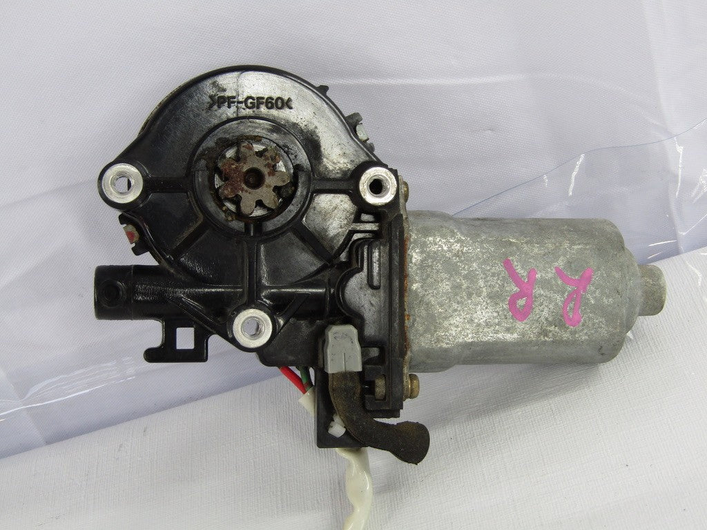1996-2002 Toyota 4Runner Rear Right Power Window Motor 85710-35110 OEM