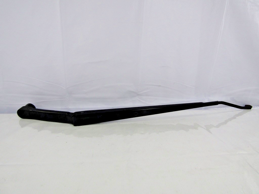 2014-2018 Subaru Forester Right Windshield Wiper Arm OEM