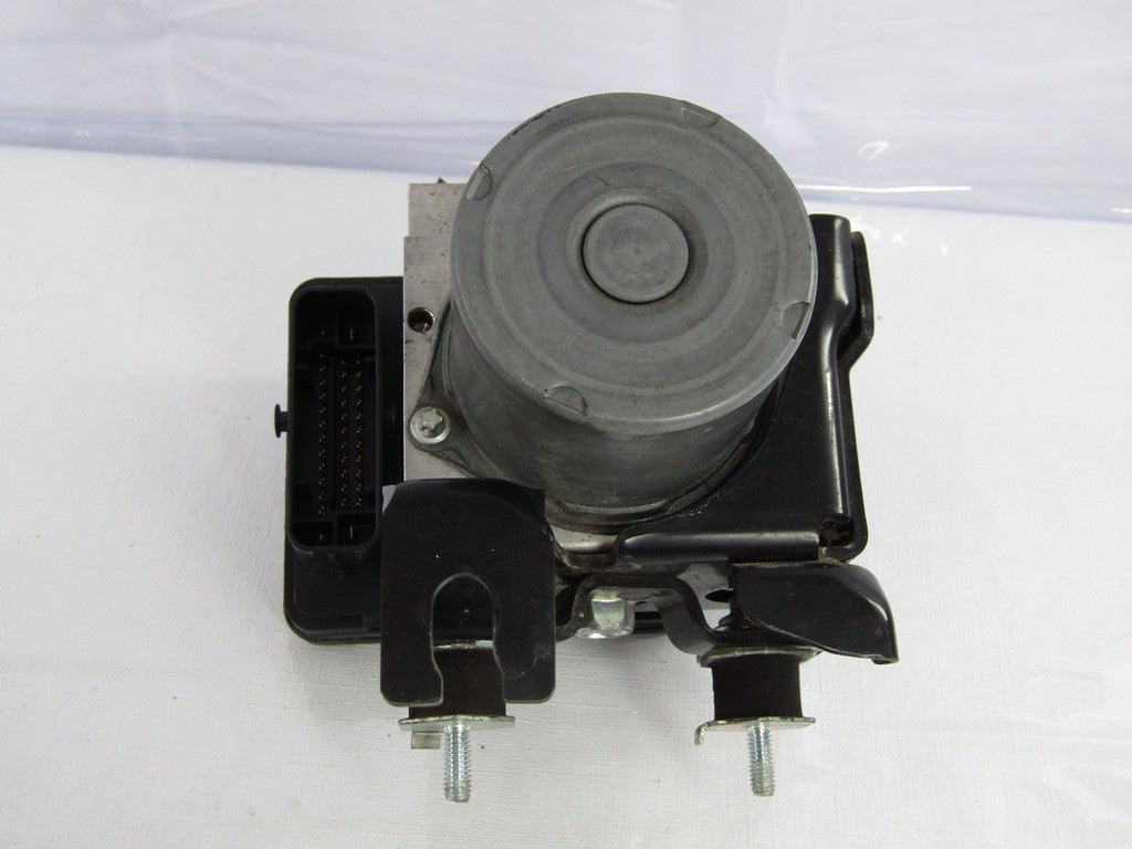 2014-2015 Subaru Forester with Cvt with Eyesight ABS Anti-Lock Brake Pump OEM