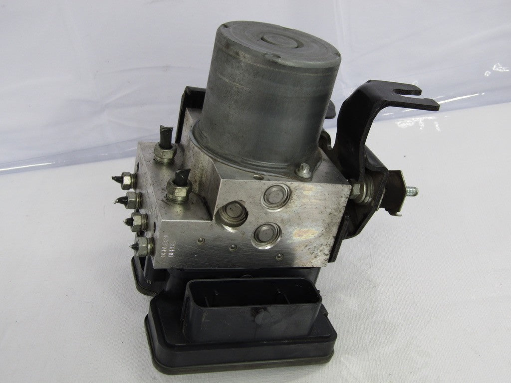 2014-2015 Subaru Forester with Cvt with Eyesight ABS Anti-Lock Brake Pump OEM