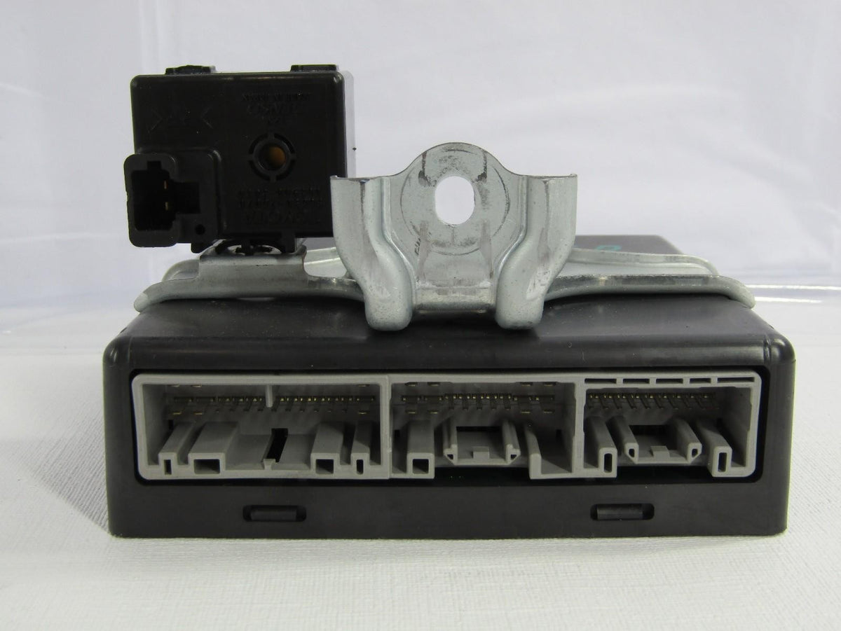 01-04 Toyota Sequoia 4.7 Multiplex MPX Body Network Computer OEM 89221-0C010