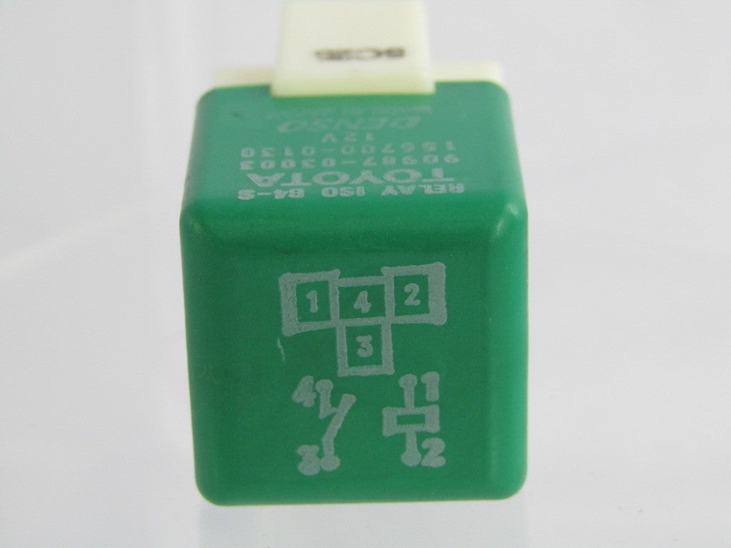 2001-2007 Toyota Sequoia Cooling Fan Relay Iso B4-S 12V 90987-03003 OEM