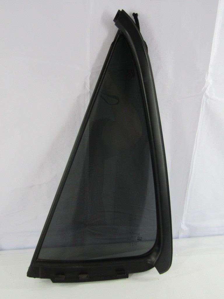 2001-2007 Toyota Sequoia Rear Right Side Vent Glass Quarter Window OEM