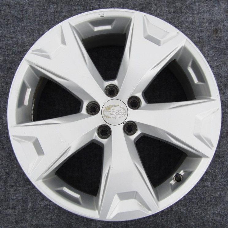 Subaru Forester 2014-2016 17X7 Aluminum Alloy Chrome 5 Spoke 68814 OEM