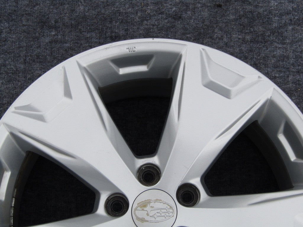 Subaru Forester 2014-2016 17X7 Aluminum Alloy Chrome 5 Spoke 68814 OEM