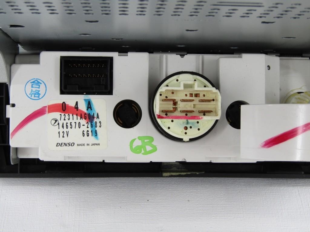 2007 Subaru Legacy Outback MP3 Stereo Radio Climate Control Bezel 86201AG69A
