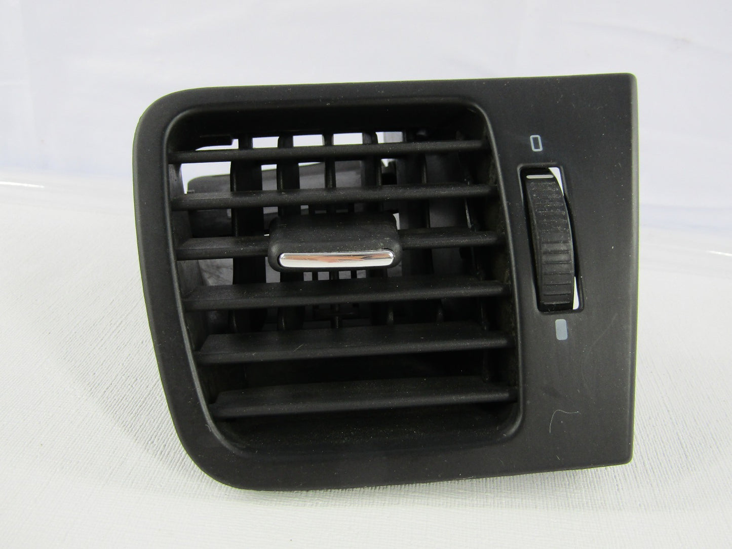 2007-2009 Subaru Legacy Outback Right Dashboard Air Vent OEM