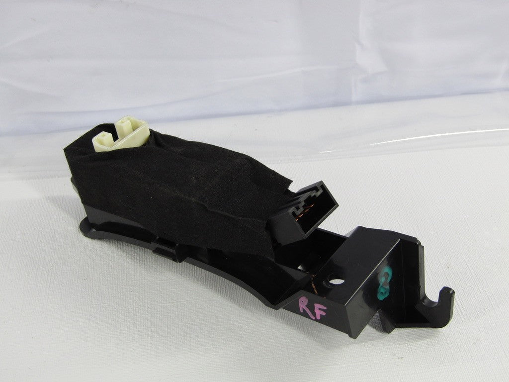 2005-2009 Subaru Legacy Outback Right Front Window Control Switch OEM