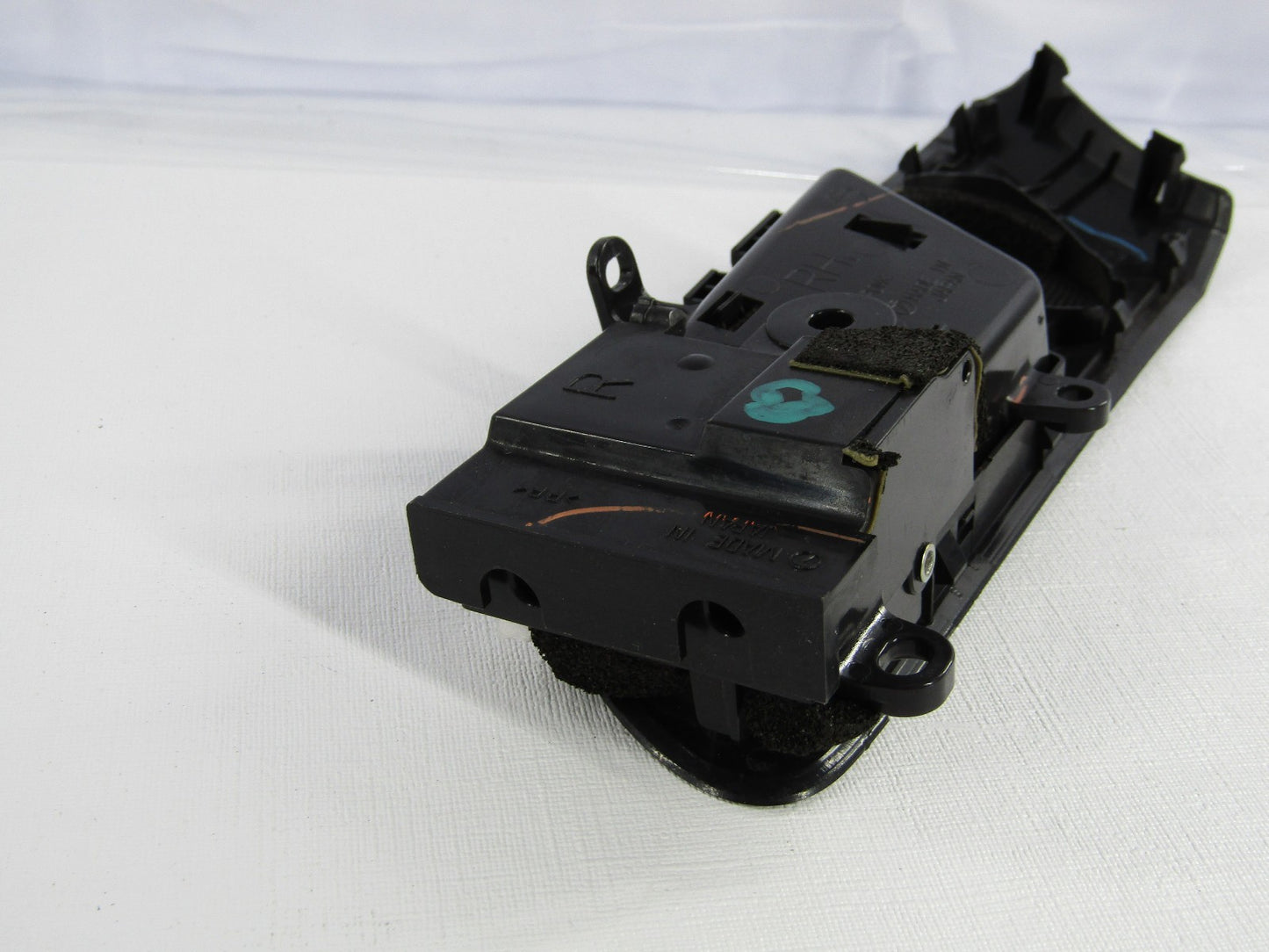2005-2009 Subaru Outback Front Right Interior Door Handle 61051AG00AJC OEM