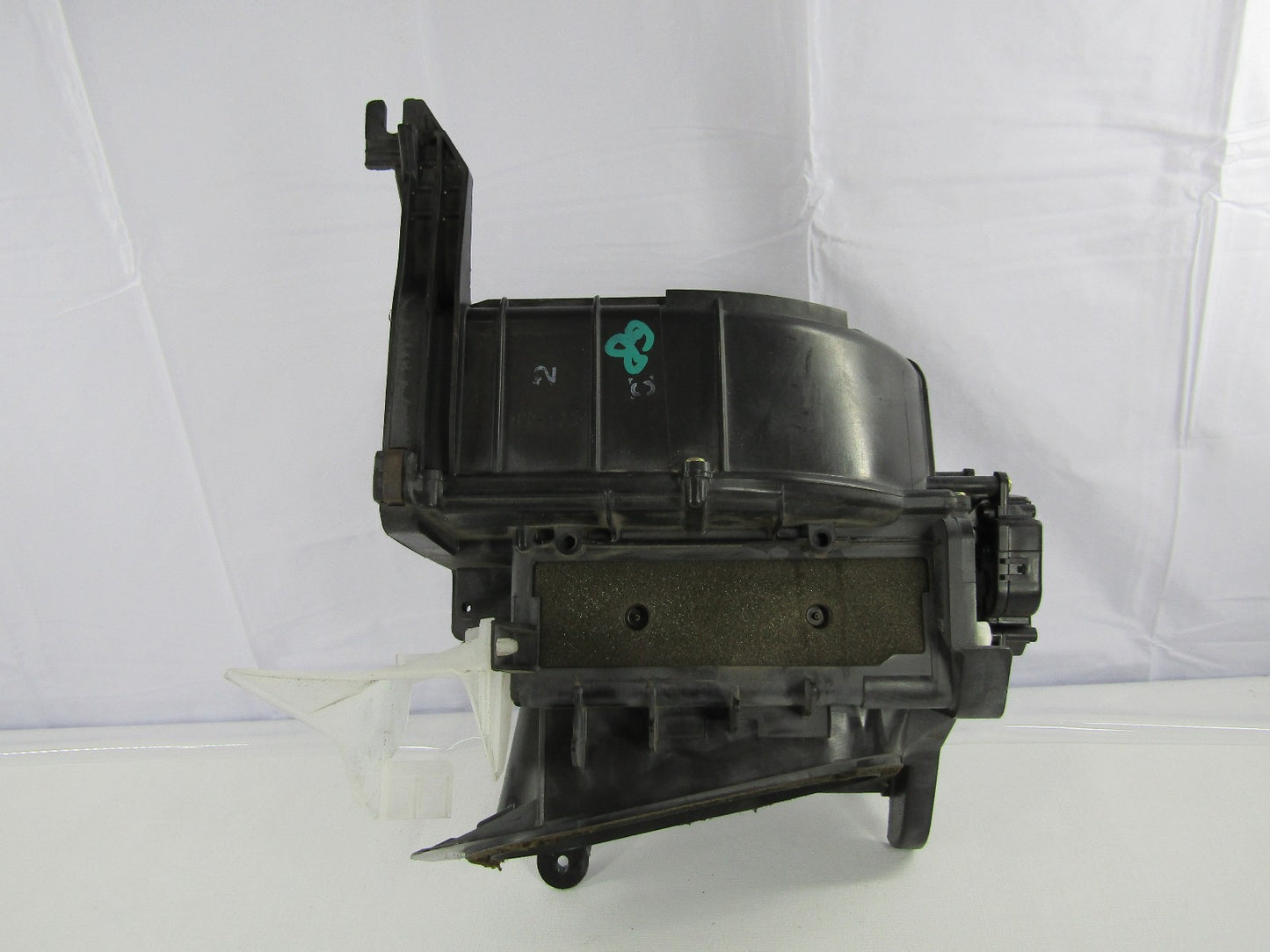 2000-2006 Toyota Tundra HVAC Blower Case OEM