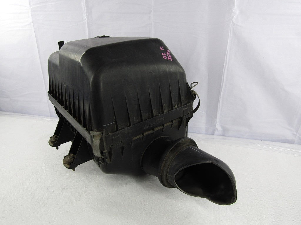 2000-2006 Toyota Tundra Air Filter and Housing Assembly OEM
