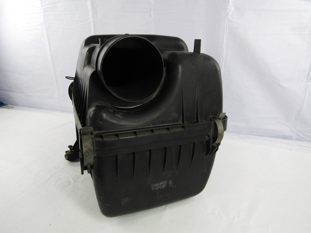2000-2006 Toyota Tundra Air Filter and Housing Assembly OEM