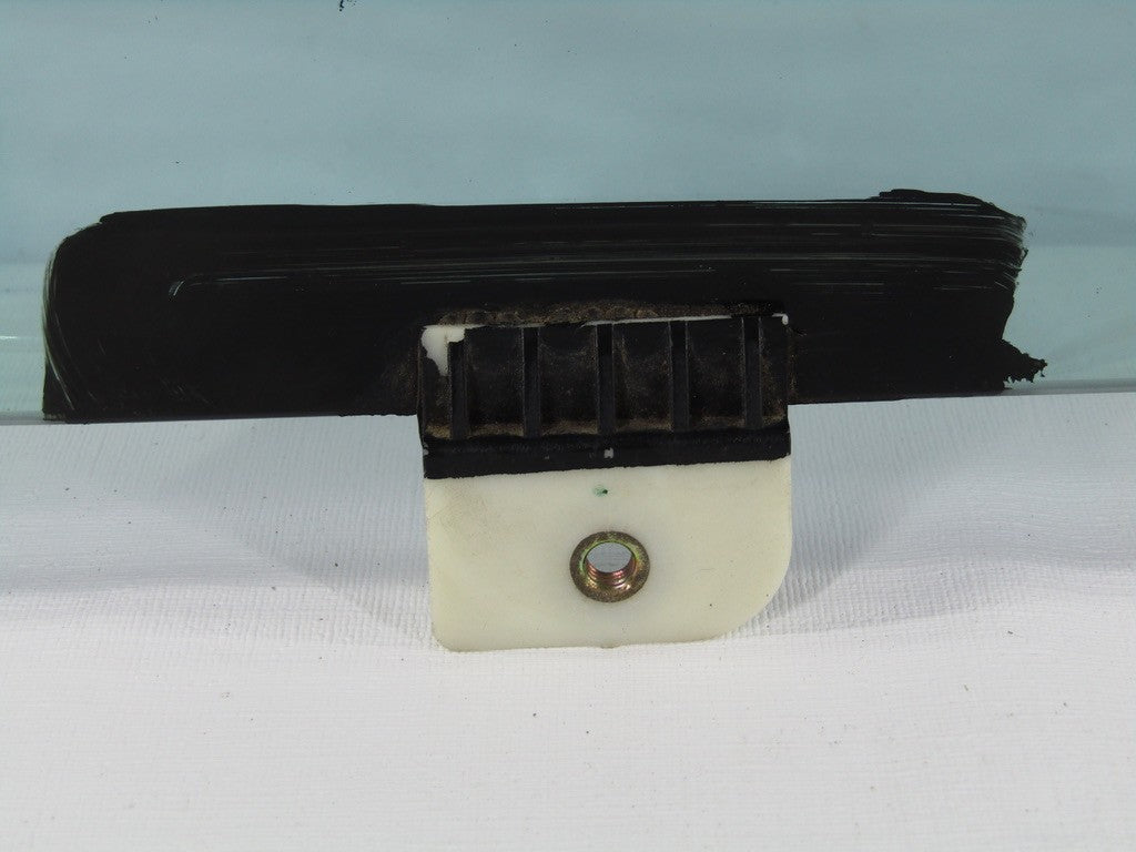 2000-2006 Toyota Tundra Right Front Door Window Glass OEM FD20546GTY